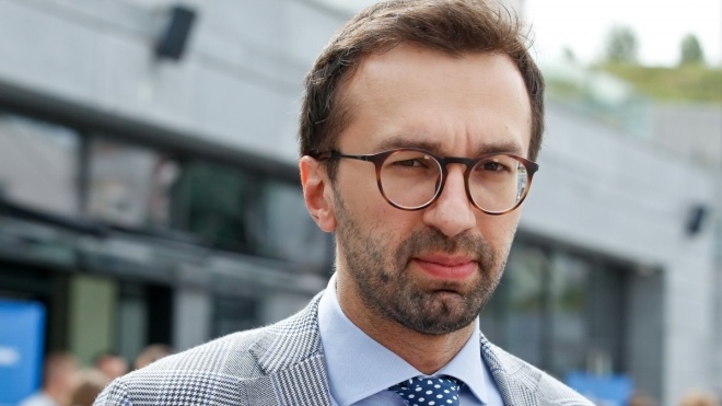 Нардеп Лещенко отказался назвать в суде своего информатора по делу «Краяна». САП обозвала его «забывчивым страусом»