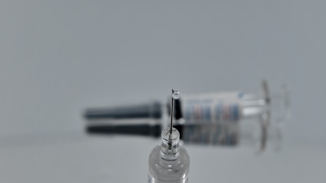 У Росії дозволили випробування на людях третьої вакцини від коронавірусу