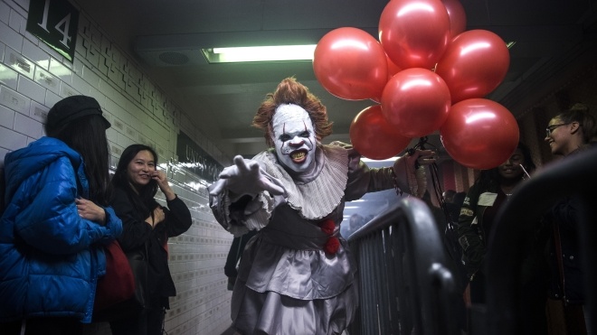К Хэллоуину в метро Нью-Йорка открыли комнату страха