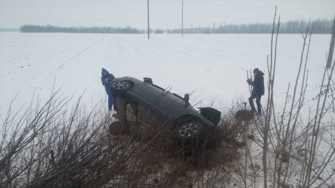 В Николаевской области столкнулись две легковушки. Восемь человек погибло, в том числе три ребенка