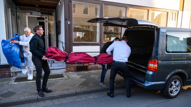 Убийство из арбалета в Германии: в 650 км от отеля полиция нашла еще два тела