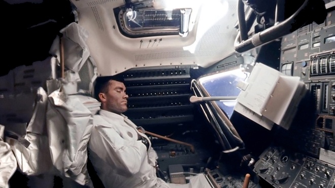 NASA показало документальный ролик об аварии на «Аполлоне-13». В нем есть оцифрованные кадры с корабля