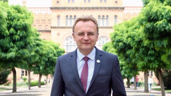 Мэр Львова Садовый предложил Вакарчуку объединиться на парламентских выборах