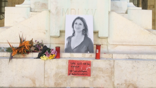 На Мальті трьом найманцям висунули звинувачення у вбивстві журналістки Дафни Каруани Галіції. Вона була співавторкою розслідування Panama Papers
