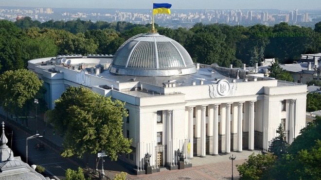 Суд зобовʼязав Раду закрити храм Московського патріархату в будівлі парламентських комітетів