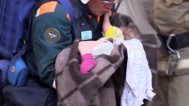 Новогоднее чудо: в Магнитогорске достали из-под завалов живого 11-месячного ребенка