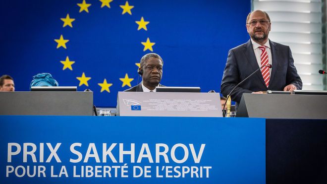 В конце октября Сенцов может получить €50 000. Его номинировали на престижную премию 