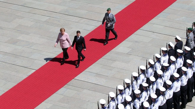 В Берлине началась первая встреча Зеленского и Меркель