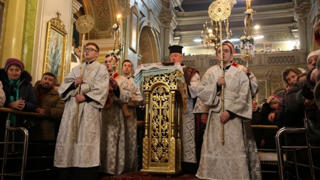 В Луцке ПЦУ впервые отслужила рождественскую литургию 25 декабря