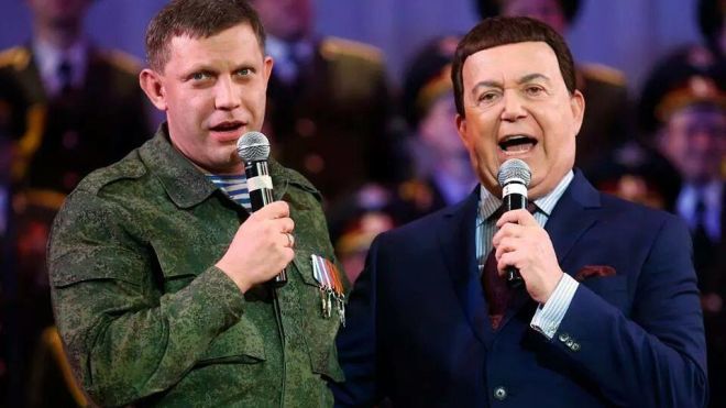 «Поймал парик Кобзона». Пять самых жестких шуток о смерти главы «ДНР» Захарченко