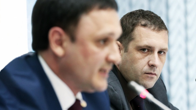 Президент уволил своего представителя в Крыму, депутаты связывают это с делом Гандзюк. Что происходит?