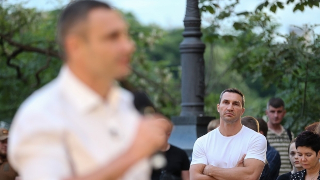 Братья Кличко выиграли еще один иск против «1+1» — из-за сюжета об «отобранном помещении» в центре Киева