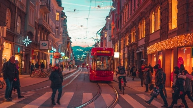 Австрійське місто Інсбрук зробить для туристів проїзд у громадському транспорті безплатним