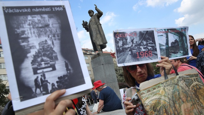 Мэра Праги взяли под госохрану после демонтажа памятника Коневу. Спецслужбы отследили прибытие россиян
