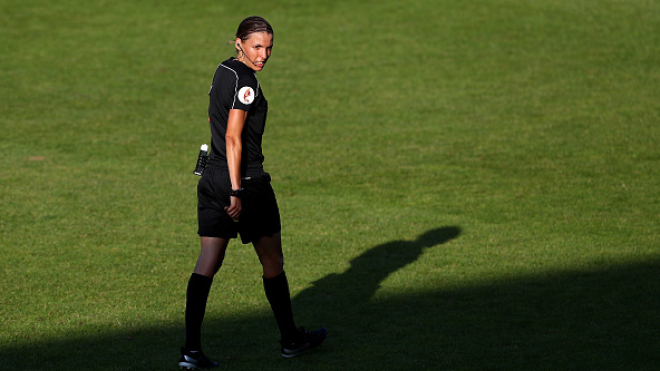Суперкубок УЄФА вперше в історії судитиме жінка-рефері