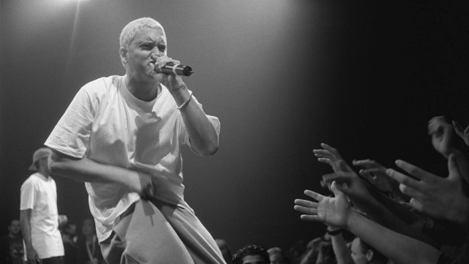 Репер Eminem опублікував свій номер телефону