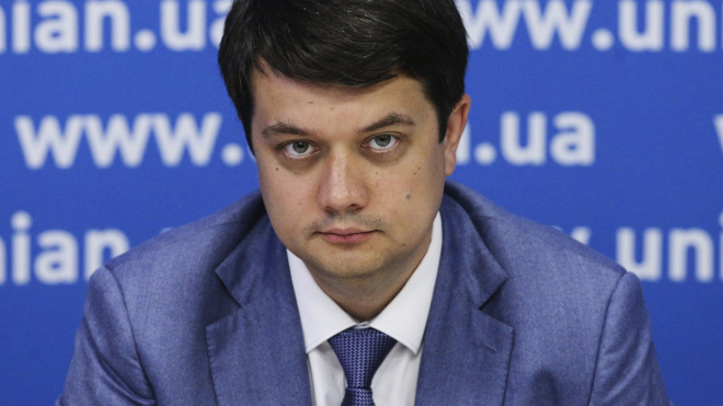 Спикер парламента Разумков заразился коронавирусом