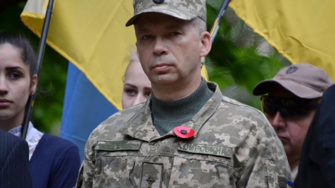 Порошенко назначил нового командующего ООС. Наева заменит генерал-лейтенант Александр Сырский