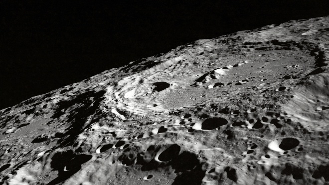 NASA попросило студентів допомогти розвʼязати проблему з пилом на Місяці