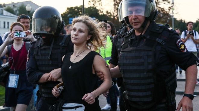 В Москве через соцсети собирают передачи для задержанных после вчерашней акции протеста