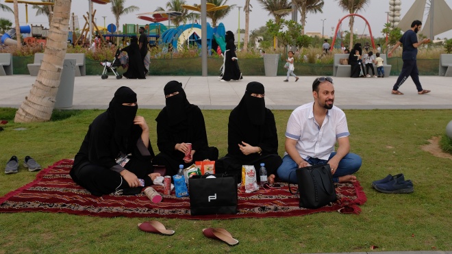 В Саудовской Аравии женщинам разрешили выбирать, как они будут рожать