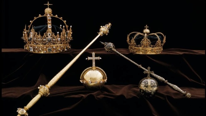 У Швеції в сміттєвому баку знайшли викрадені корони королівської сімʼї Карла IX