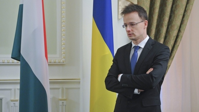 Міністр закордонних справ Угорщини Сіярто захворів на коронавірус
