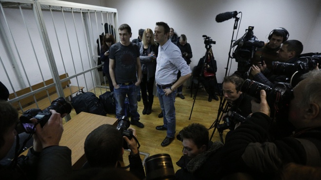 Брат російського опозиціонера Олексія Навального відсудив 50 тис. рублів у колонії, в якій просидів більше трьох років