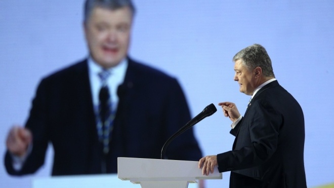 Порошенко заявив, що звільнив заступника секретаря РНБО Гладковського