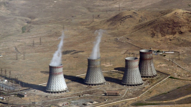 Азербайджан пригрозив Вірменії ракетним ударом по атомній електростанції