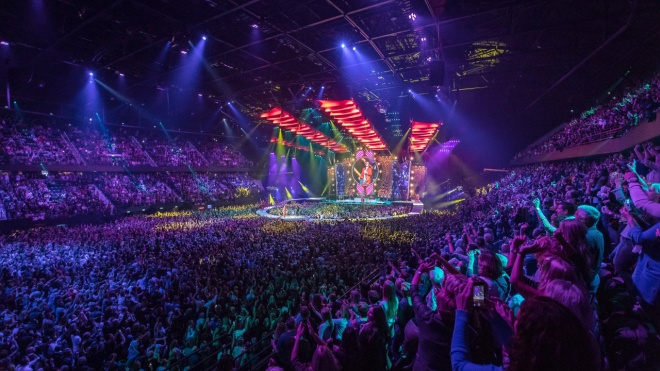 «Евровидение-2021» проведут в оффлайне, но количество людей в зале будет сильно ограничено