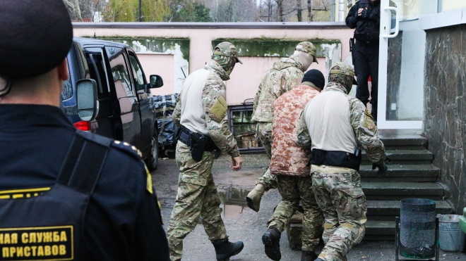 Пленных украинских моряков разместили в «женском блоке» СИЗО в Симферополе — подальше от арестантов