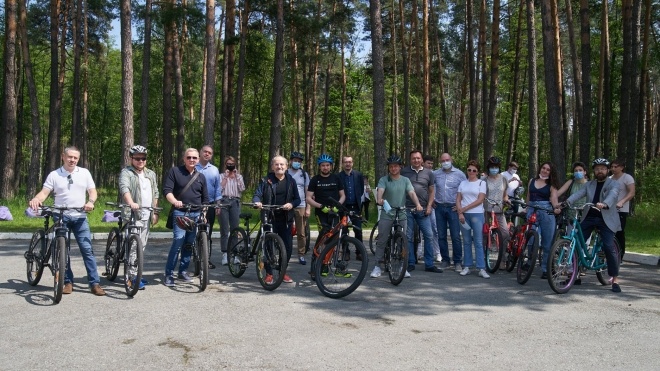 ДУС орендувало велосипеди, на яких Зеленський катався з журналістами, за 41,5 тис. грн