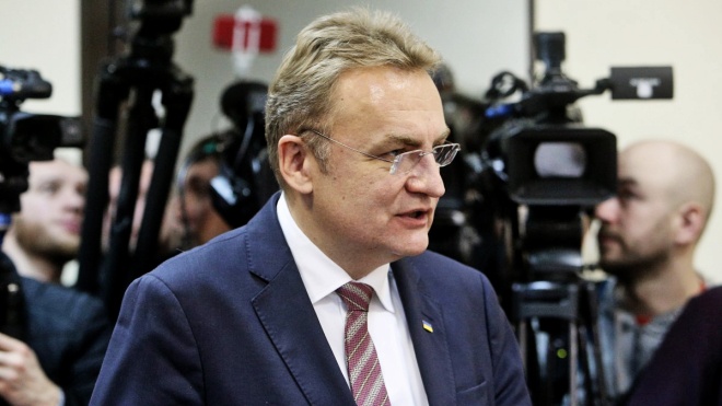 Мер Львова Садовий заявив, що на місцевих виборах проти нього спільно діяли Порошенко і Медведчук
