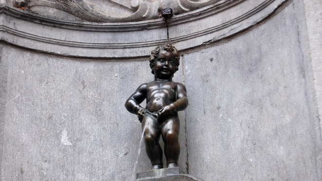 В Брюсселе изменят конструкцию статуи «Писающий мальчик». Он более 400 лет растрачивал питьевую воду