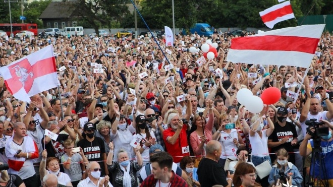 Выборы в Беларуси: в Могилеве более трех тысяч человек пришли на митинг главной конкурентки Лукашенко