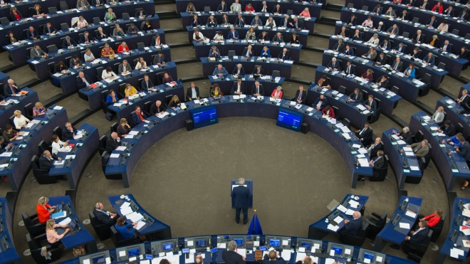 Европарламент принял резолюцию о действиях ЕС в случае вторжения России в Украину