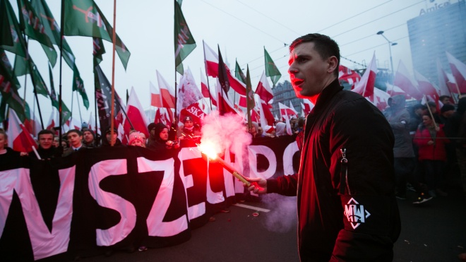 Президента и чиновников Польши раскритиковали за совместный с ультраправыми марш. Там были и украинские националисты
