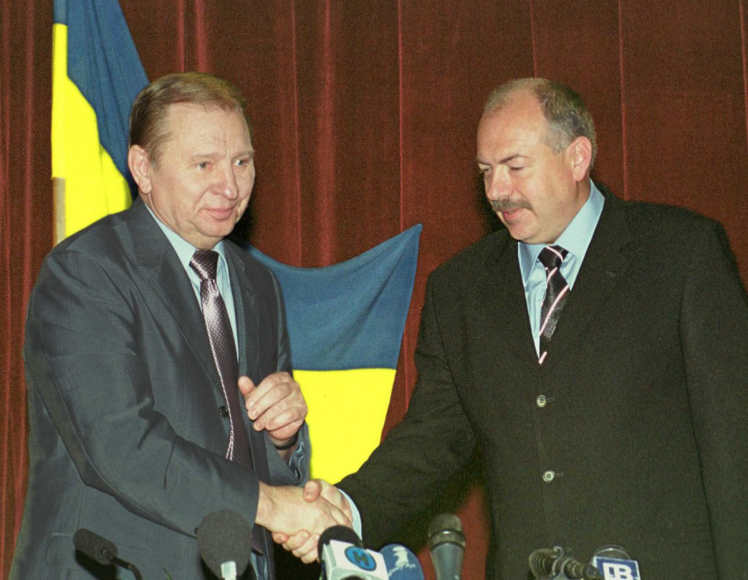 Кучма представляє Піскуна на посаді генерального прокурора.