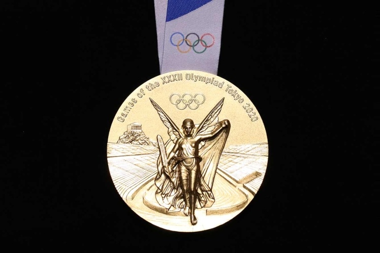 Золота медаль (аверс)