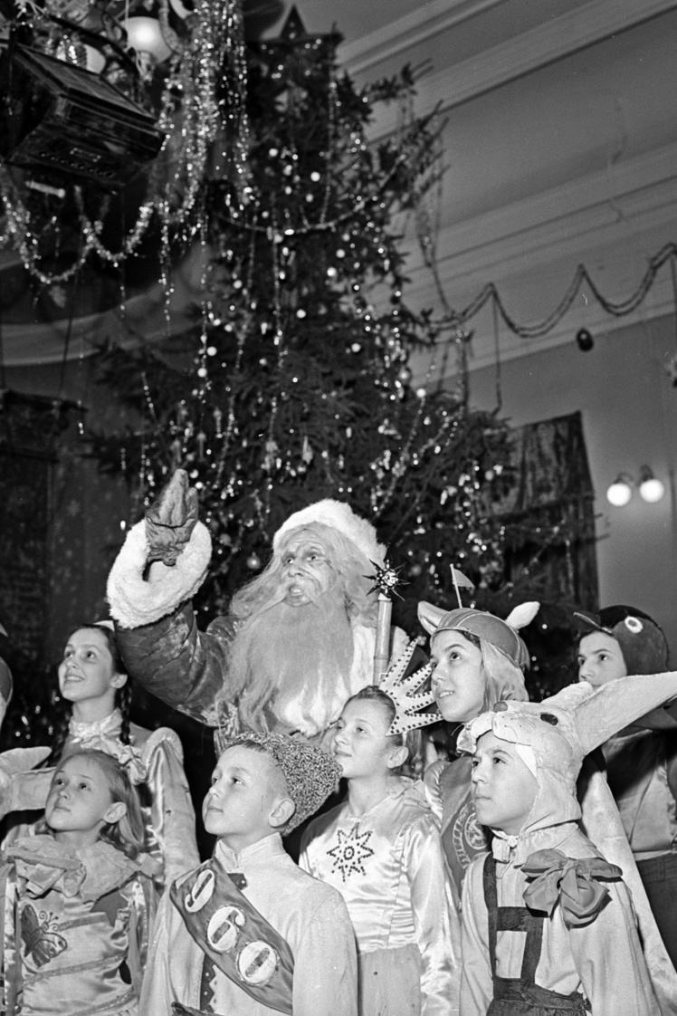 Новогодняя елка в Киевском дворце пионеров, 4 января 1960 года.
