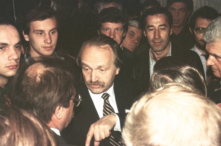 Лідер Народного Руху В'ячеслав Чорновіл на макіївській шахті імені Поченкова. 1990-ті роки.
