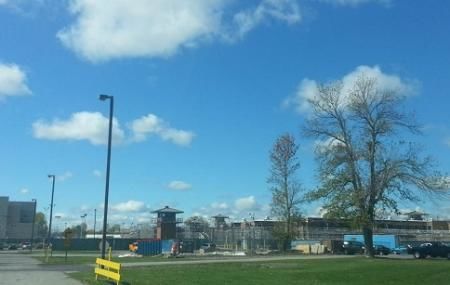 Тюрьма Wende Correctional Facility основана в 1923 году. В нее организованы бесплатные экскурсии для туристов