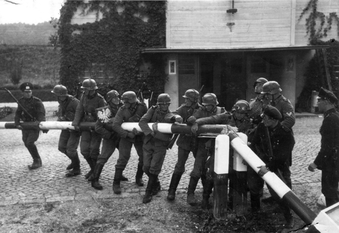 On September 1, 1939, German troops invaded Poland. In order to create a pretext for the attack, on the evening of August 31, 1939, SS units staged a Polish attack on a German radio station in the border town of Gleiwitz. On the picture: German soldiers break the Polish border barrier in Sopot near the Bay of Gdańsk, September 1, 1939.