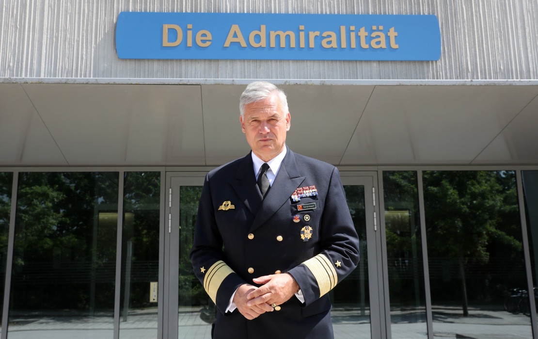 Глава Військово-морських сил Німеччини віце-адмірал Кай-Ахім Шенбах