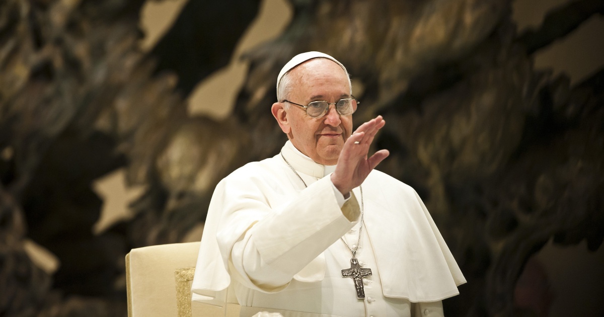 Папа франциск 2023. Кардинал маттео зуппи. Папа римский фото 2022. Ватикан папа римский. Папский посол 5.