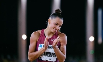 The Ukrainian athlete won the Euro-2022 gold in the triple jump and set a new record