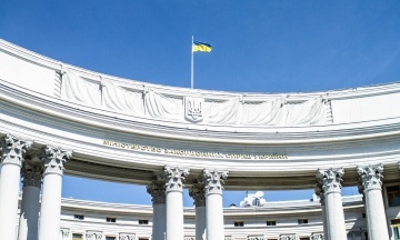Україна видворить старшого дипломата посольства Росії у відповідь на затримання консула у Санкт-Петербурзі