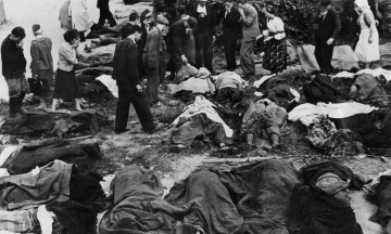 War crimes are a common thing for the Kremlin. We recall the mass murders and genocide during World War II, for which Russia (so far) has not been punished — a story in archival photos