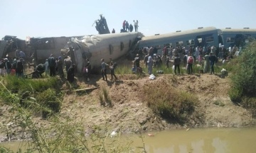 В Египте столкнулись два поезда — погибло не менее 32 человек